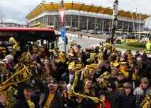 Eifeler Tivoli Bus rollt Richtung Stadion
