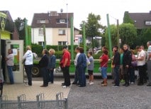 Freier Dauerkartenverkauf: Schlangen vor den Alemannia-Shops
