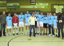 Hoher Besuch beim Fußball-Nacht-Turnier in Würselen