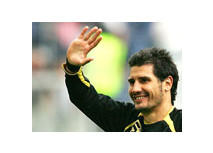 Cristian Fiel verlängert bis 2010