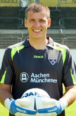 1  Stephan Straub
