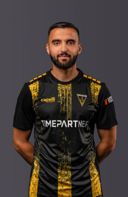 10  Mergim Fejzullahu