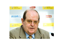 Professor Helmut Breuer zum Vorsitzenden des Aufsichtsrates gewählt