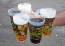 Neue Becher im Stadion