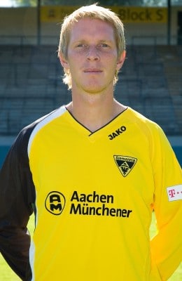 16  Marius Ebbers