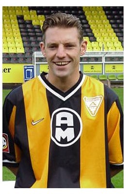 17  Lars Müller
