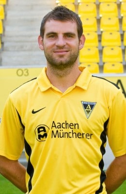 17  Thomas Stehle