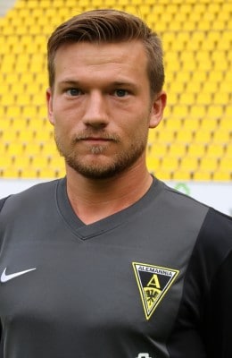 23  Bastian Müller