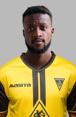 28  Dimitry Imbongo