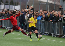 Titelrennen bleibt spannend