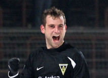 Thomas Stehle unterschreibt bis 2013