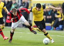 Eintracht feiert, Alemannia am Boden