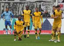 Fußball paradox in Frankfurt