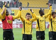 Stieber macht schmutzigen Dreier klar