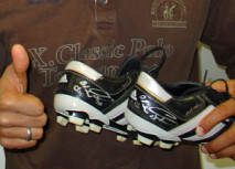 Odonkors Fußballschuhe beim 100,5 Promitrödel