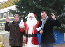 Weihnachtsbaum auf dem Vorplatz