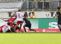 Am Ende siegt Unterhachings Kaltschnäuzigkeit