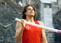 Danny Ecker startet beim 3. NetCologne-Domspringen in Aachen