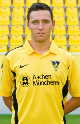 37  Marco Höger