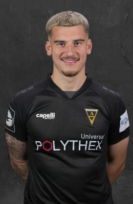 44  Niklas Castelle
