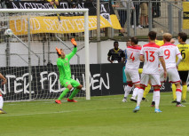 Alemannia gibt den Sieg noch aus der Hand