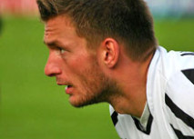 Gemütlicher Typ mit zwei Gesichtern