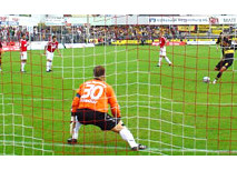 Alemannia schlägt Regensburg nach Verlängerung