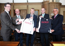 AIXTRON weitet Sponsoring bei Alemannia-Volleyballerinnen aus