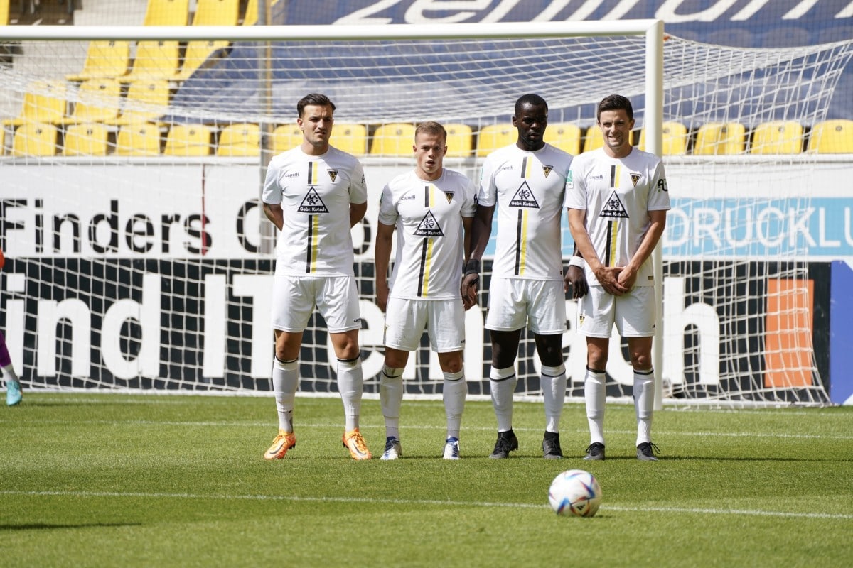 Alemannia Aachen 13 Rot-Weiss Essen