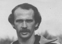 Alemannia spielt mit Trauerflor