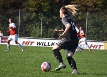 Damen spielen Remis