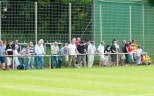 Der Ball steht im Vordergrund