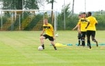 Der Ball steht im Vordergrund
