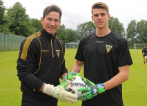 Alemannia verpflichtet Niklas Jakusch und Leon Tigges 