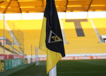 Spitzenspiel gegen Gladbach unter Flutlicht