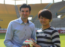 Taku Ito bleibt am Tivoli