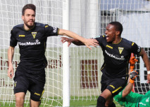 Alemannia siegt beim Spitzenreiter