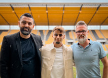 Ismail Harnafi unterschreibt am Tivoli