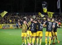 Sonntagsschuss und Zauberfuß bringen Sieg in Köln