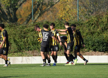 Jugendteams kämpfen um Trophäen