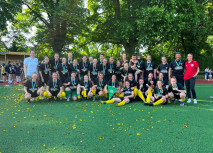 Frauen feiern Aufstieg in die Regionalliga West 