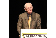 Großzügige Spende vom Ehrenpräsidenten