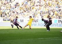 VfL Osnabrück: Der Kader runderneuert, der Coach namhaft