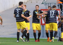 Aachens Bollwerk hält im Westschlager