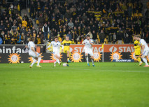 Eiskalte Alemannia schlägt Saarbrücken mit 2:0 