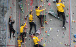 Teambuilding in der Kletterhalle
