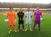 Neue Trikots der Alemannia präsentiert 