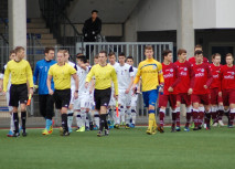 U17 punktet beim Tabellensiebten