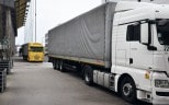 Zwei prallgefüllte LKWs für die Ukraine