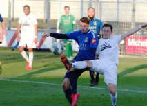 „Die Punkte hierbehalten“